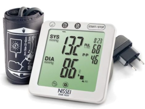 Nissei DSK-1031 vérnyomásmérő - adapterrel